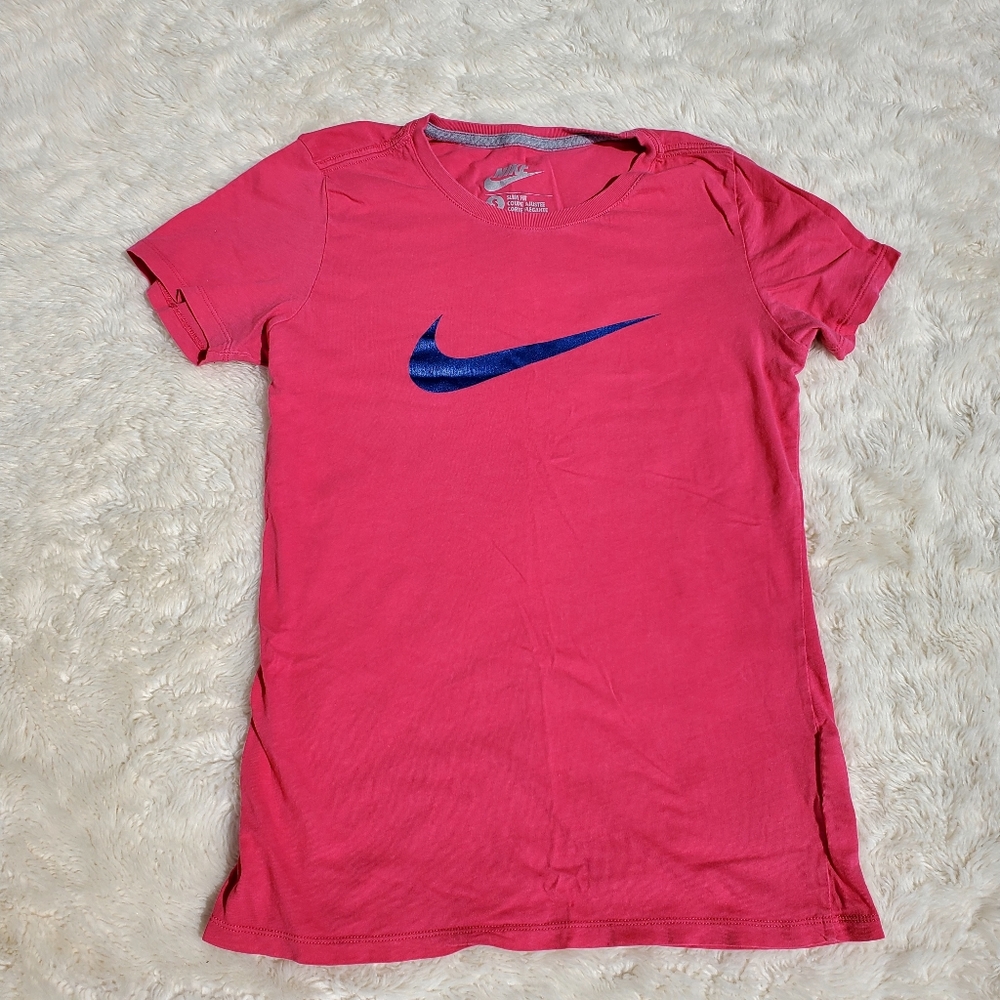 Nike S Slim Fit Pink Tshirt. Women's. EUC